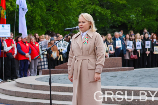 photo_5253836290229661316_y