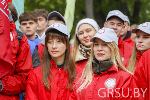 photo_5253836290229661358_y