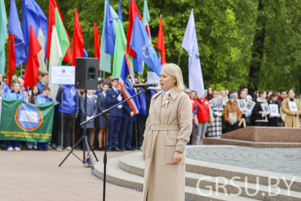 photo_5253836290229661364_y