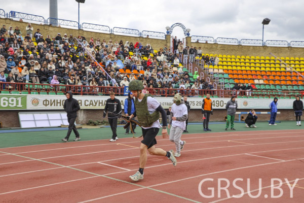 photo_5253836290229661375_y