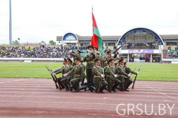 photo_5253836290229661378_y