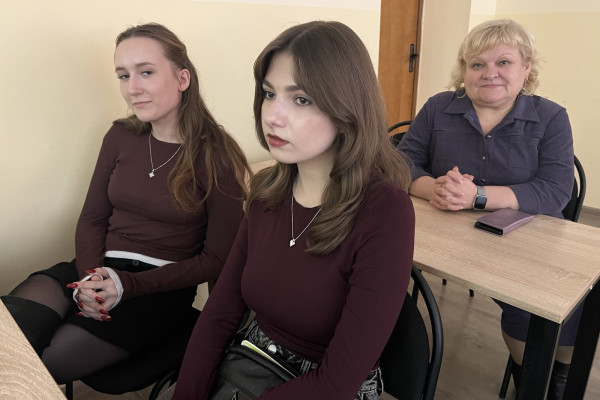 IMG-f1798e044b1fd1df1b07c7e8d561bd15-V