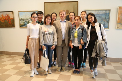 В ГрГУ имени Янки Купалы в течение года будут совершенствовать знания русского языка студенты Цзилинского педагогического университета (Китай)