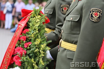 Прадстаўнікі ГрДУ імя Янкі Купалы прынялі ўдзел у мітынгу, прысвечаным Дню ўсенароднай памяці ахвяр Вялікай Айчыннай вайны