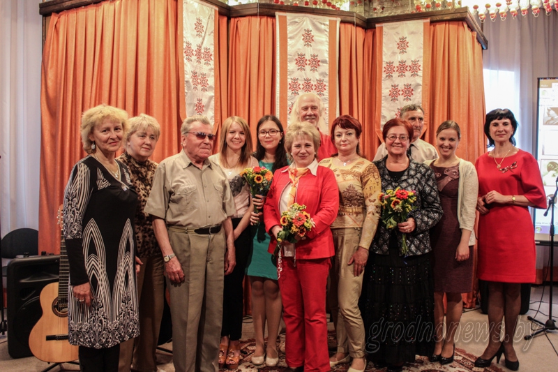 Преподаватели и студенты ГрГУ имени Янки Купалы приняли участие в праздновании 140-летия со дня рождения белорусской поэтессы Алоизы Пашкевич (Цетка)