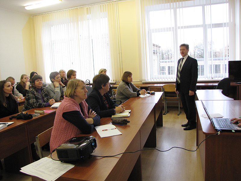 Для учителей Гродненщины в ГрГУ имени Янки Купалы провели семинар по английскому языку