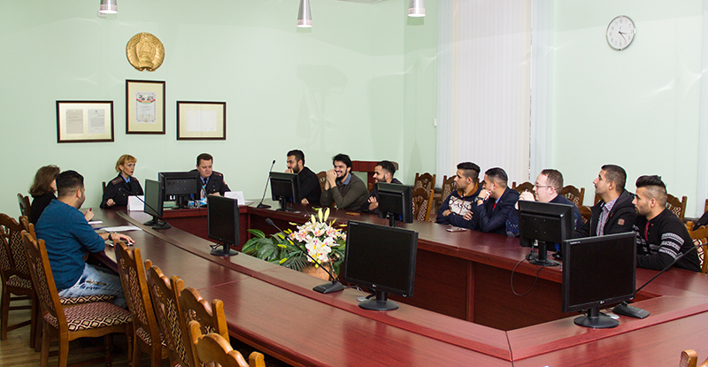 Сотрудники правоохранительных органов Гродно провели информационный семинар для иностранных студентов ГрГУ имени Янки Купалы