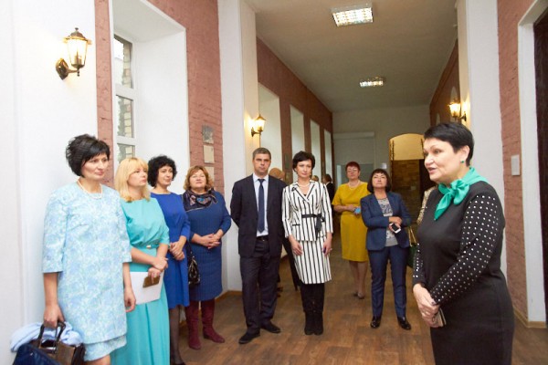 Участники выездного заседания президиума Белорусского союза женщин посетили Гуманитарный колледж ГрГУ имени Янки Купалы