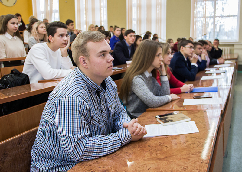 Пераможцаў першай міжвузаўскага алімпіяды па паліталогіі «Чалавек у свеце палітыкі» назвалі ў ГрДУ імя Янкі Купалы