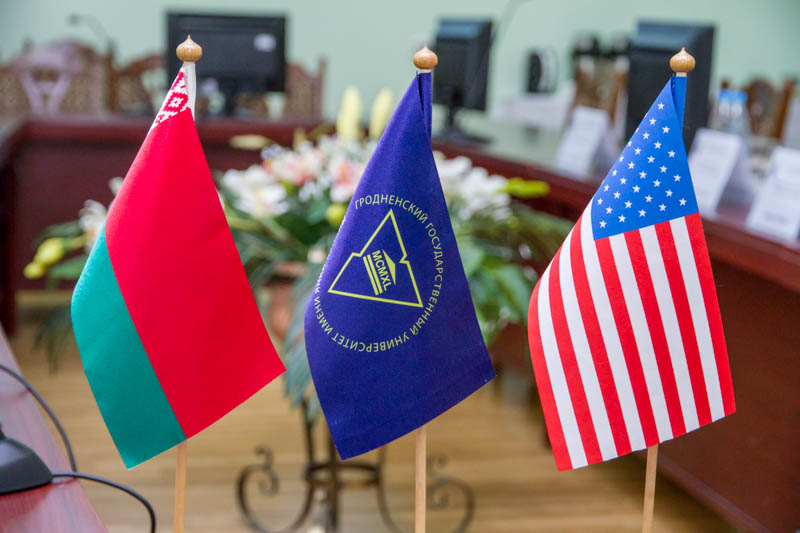Делегация Посольства США в Республике Беларусь посетила ГрГУ имени Янки Купалы