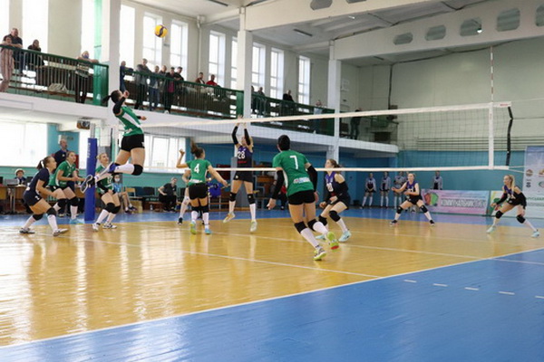 Торжественное открытие чемпионата Республики Беларусь по волейболу среди женских команд прошло в ГрГУ имени Янки Купалы
