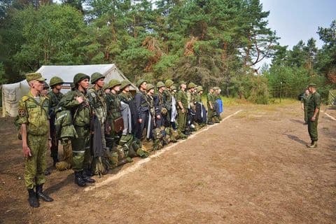 На ваенным факультэце ГрДУ імя Янкі Купалы стартаваў вучэбна-палявы збор па пачатковай прафесійнай падрыхтоўцы сярод першакурснікаў