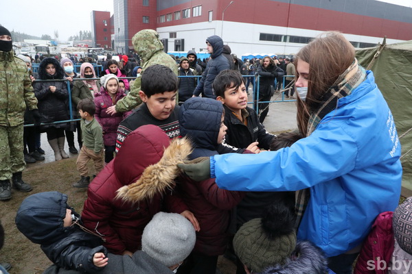 Валанцёры ГрДУ імя Янкі Купалы працягваюць працаваць на беларуска-польскай мяжы