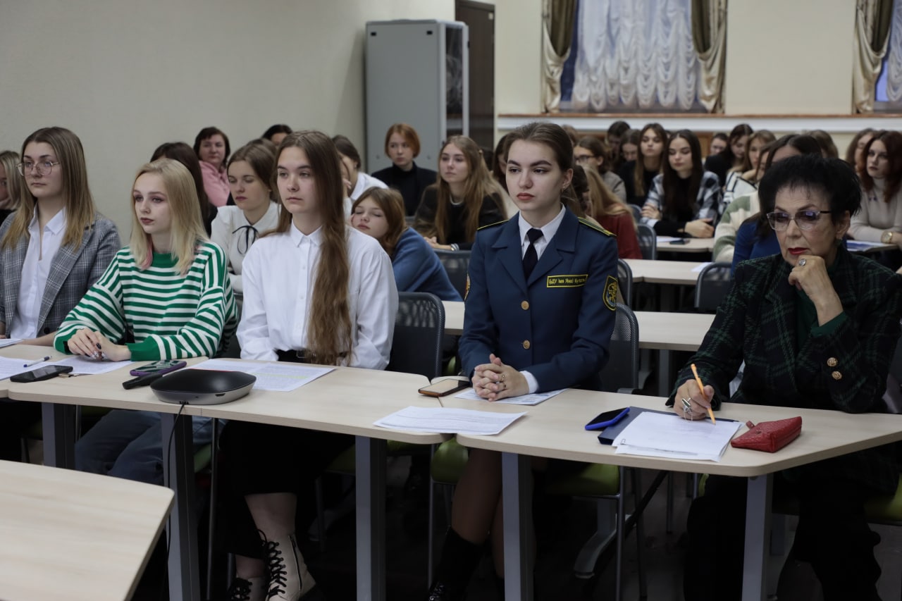 В ГрГУ имени Янки Купалы прошла Международная студенческая научно-практическая видеоконференция «Sprache und Gesellschaft: Interkulturelle Perspektiven»