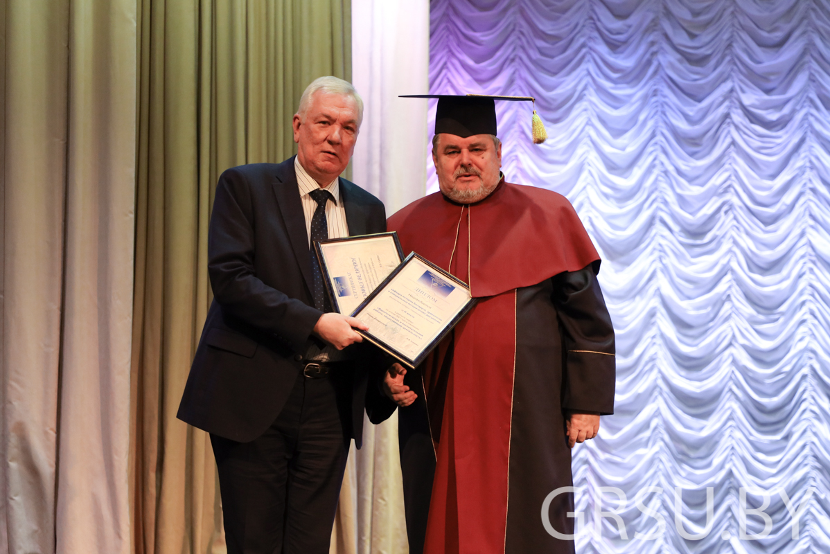 В честь празднования Дня рождения университета в ГрГУ имени Янки Купалы наградили лучших сотрудников по итогам рейтинга года