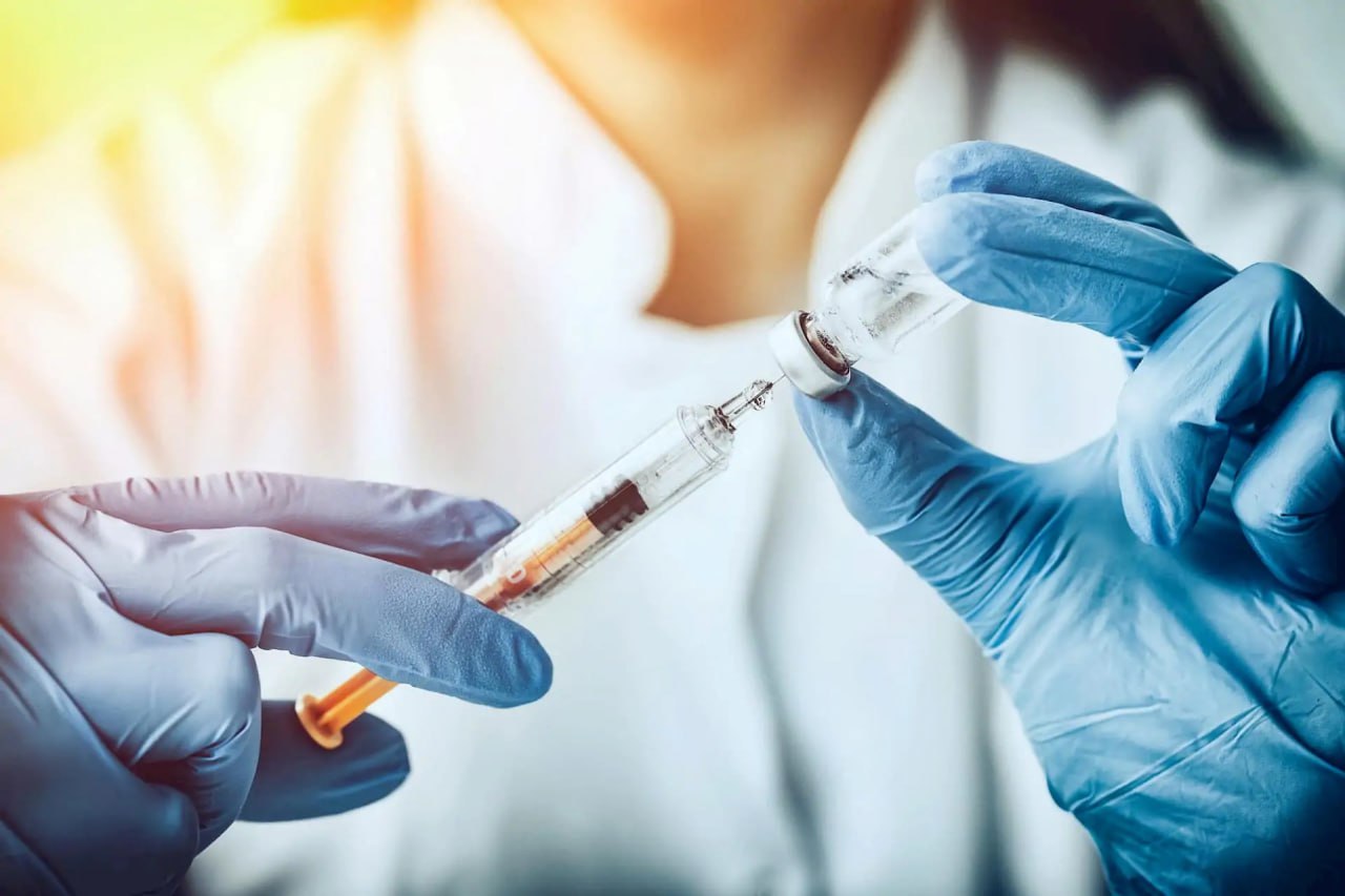 Я прививок не боюсь: в Купаловском университете продолжается вакцинация против гриппа