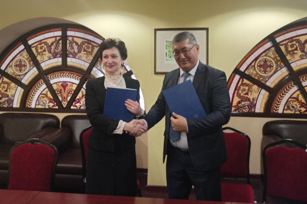 ГрГУ имени Янки Купалы подписал договор о сотрудничестве с негосударственным образовательным учреждением «Университет – Мамуна» Республики Узбекистан