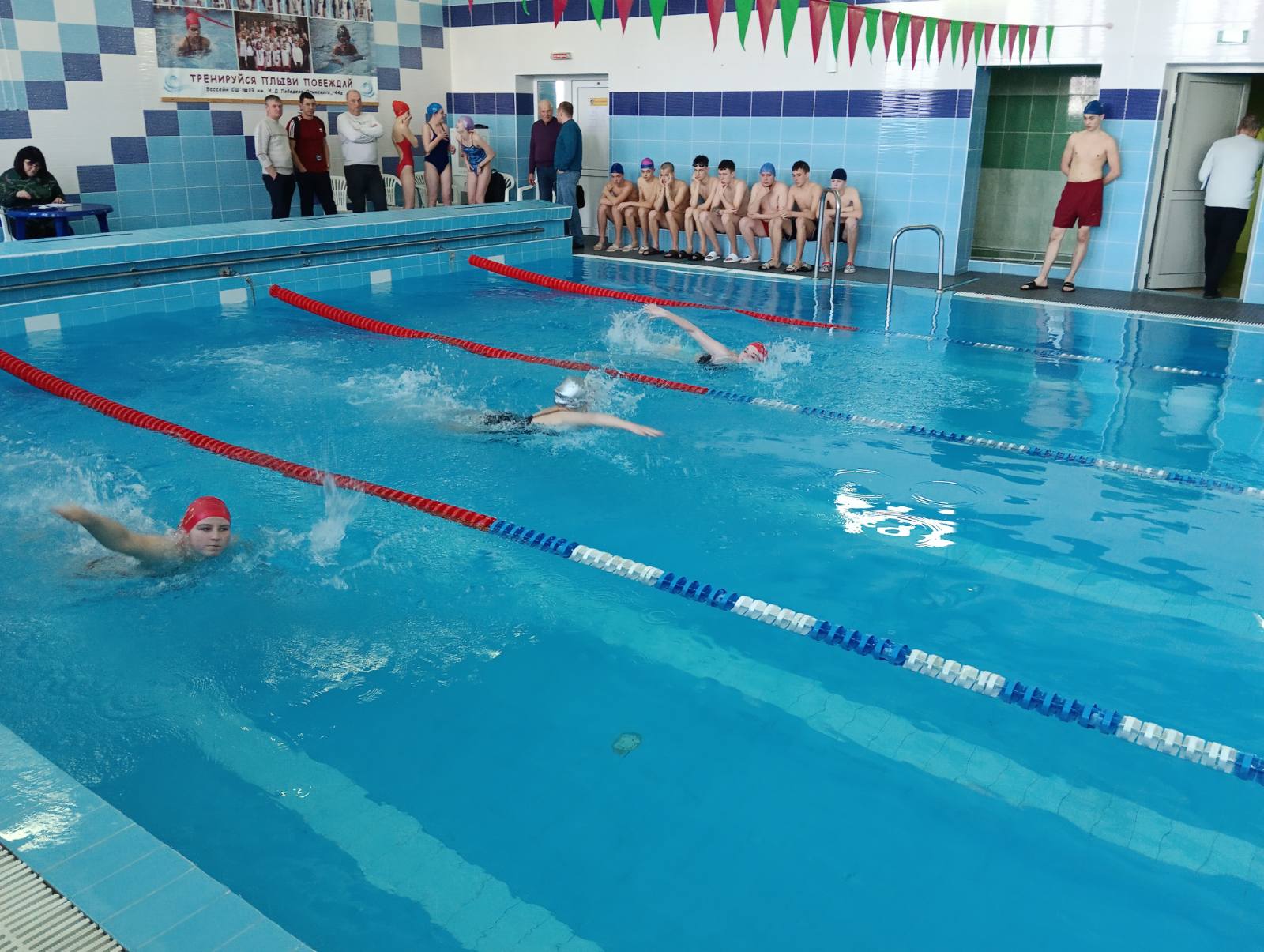 Купаловцы одержали победу на областных соревнованиях по плаванию