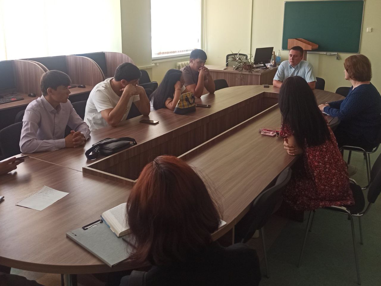 Законы и разум: иностранные студенты Купаловского университета изучают законодательство Республики Беларусь