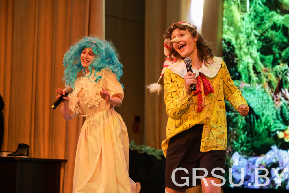 У Гродзенскім дзяржаўным універсітэце імя Янкі Купалы прайшоў штогадовы навагодні канцэрт