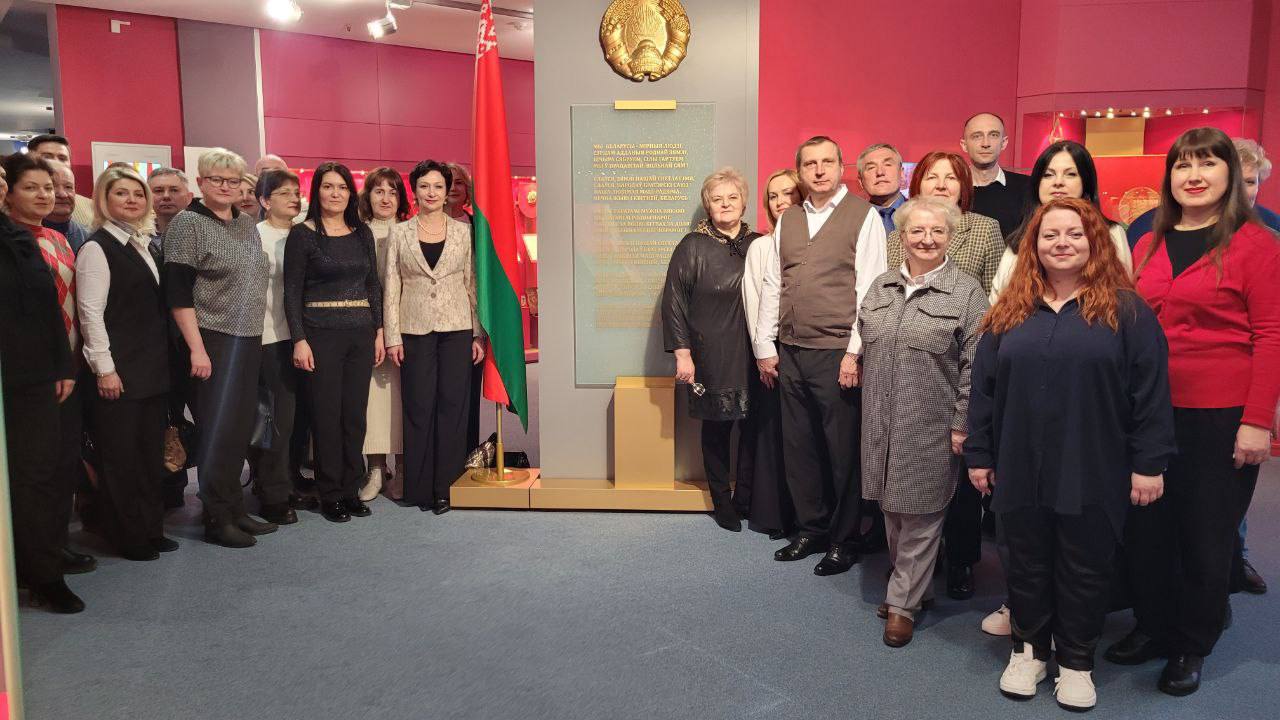 ФОТОФАКТ: представители Купаловского вуза посетили Музей белорусской государственности и кондитерскую фабрику «Коммунарка»