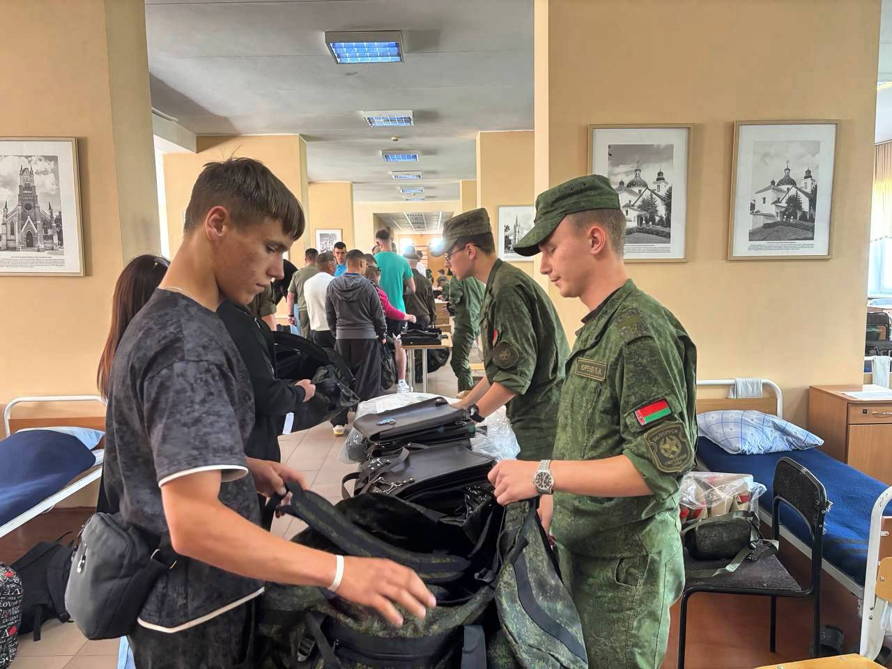 Военный факультет Купаловского университета принял новых курсантов