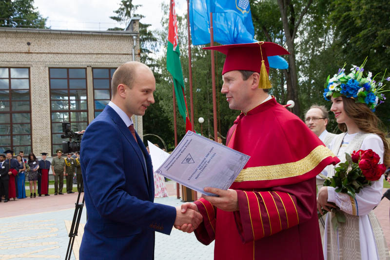 Лучших выпускников университета 2017 года чествовали на торжественном приеме ректора ГрГУ имени Янки Купалы (ДОПОЛНЕНО, ФОТО)